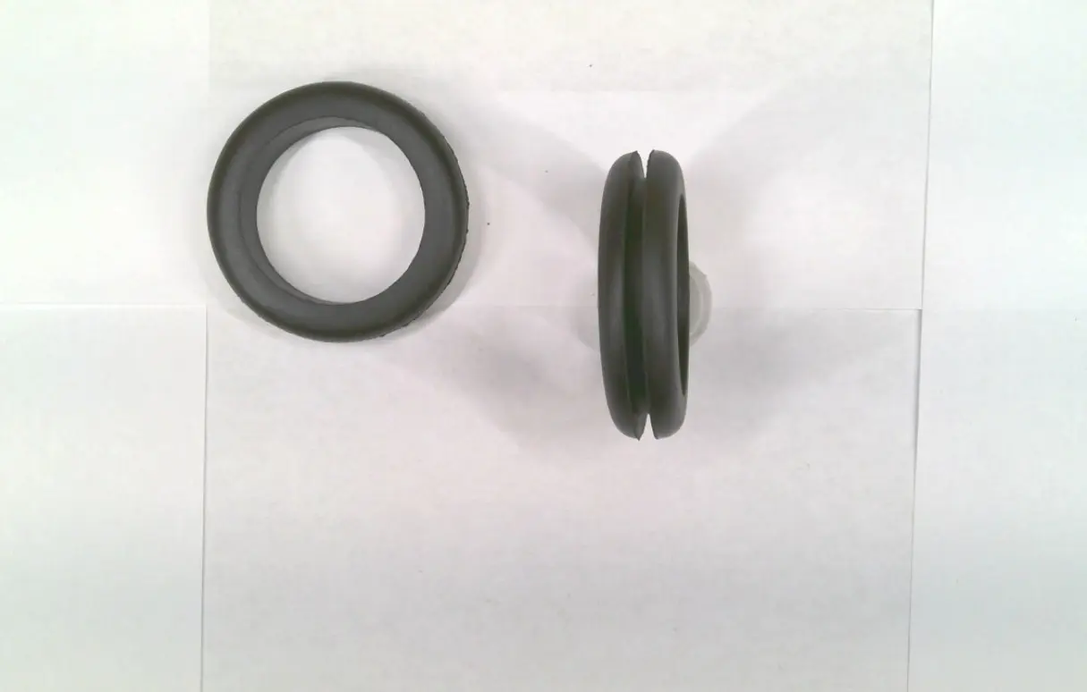 1-1/2X1-3/4X1/8 GROMMET