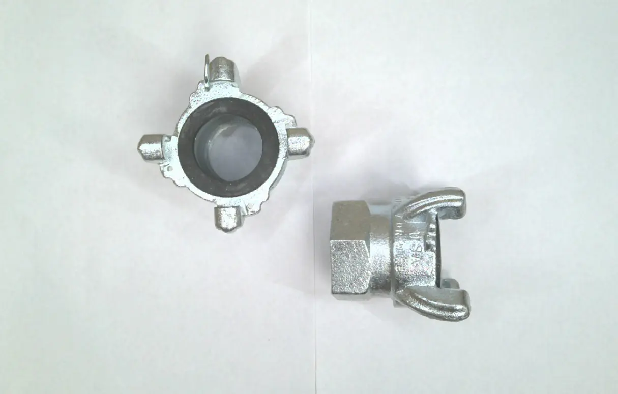 1-1/4" FNPT 4-LUG GROUND JOINT COUPLER W/1-CLIP