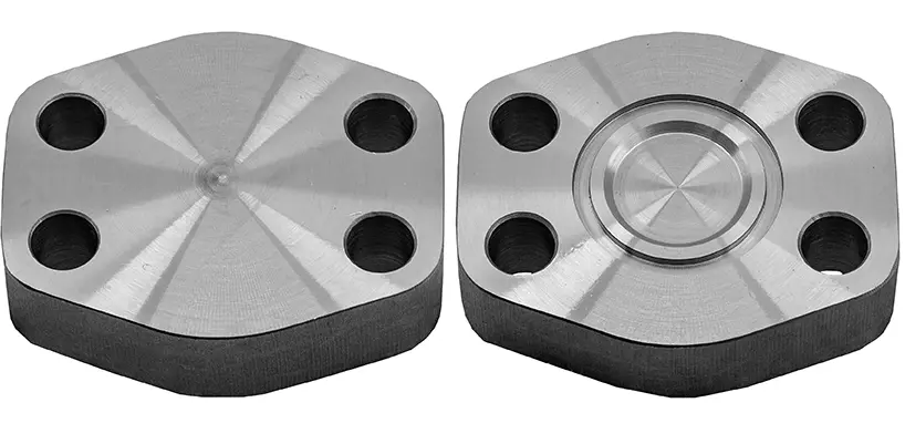 -24 C62 SEALING PLATE FOR COUPLING 2 HOSES
